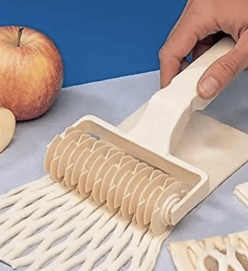 Pastry Baking Plastic Mould Netting Roller Cutter (Random Color) Pastry Cutter - Image 4
